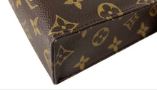Load image into Gallery viewer, Louis Vuitton toiletry 26