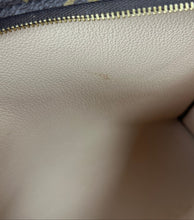 Load image into Gallery viewer, Louis Vuitton toiletry 26