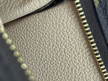 Load image into Gallery viewer, Louis Vuitton toiletry 26
