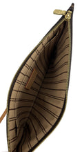 Load image into Gallery viewer, Louis Vuitton pochette in monogram