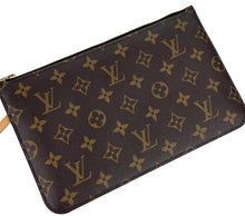 Load image into Gallery viewer, Louis Vuitton pochette in monogram