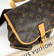 Load image into Gallery viewer, Louis Vuitton bosphore backpack