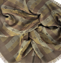 Load image into Gallery viewer, Louis Vuitton so shine monogram shawl