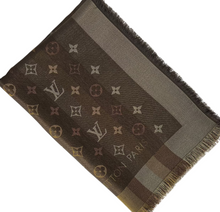 Load image into Gallery viewer, Louis Vuitton so shine monogram shawl
