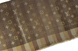 Louis Vuitton so shine monogram shawl