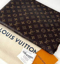 Load image into Gallery viewer, Louis Vuitton Etui Voyage MM