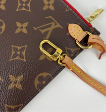 Load image into Gallery viewer, Louis Vuitton pochette in monogram
