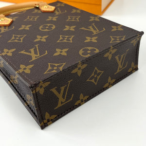 Louis Vuitton petit sac plat
