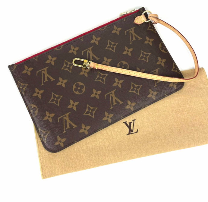 Louis Vuitton pochette in monogram