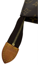 Load image into Gallery viewer, Louis Vuitton toiletry 19