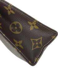 Load image into Gallery viewer, Louis Vuitton toiletry 19