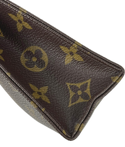 Louis Vuitton toiletry 19