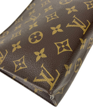 Load image into Gallery viewer, Louis Vuitton toiletry 19
