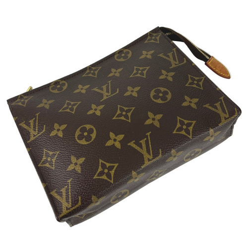 Louis Vuitton toiletry 19