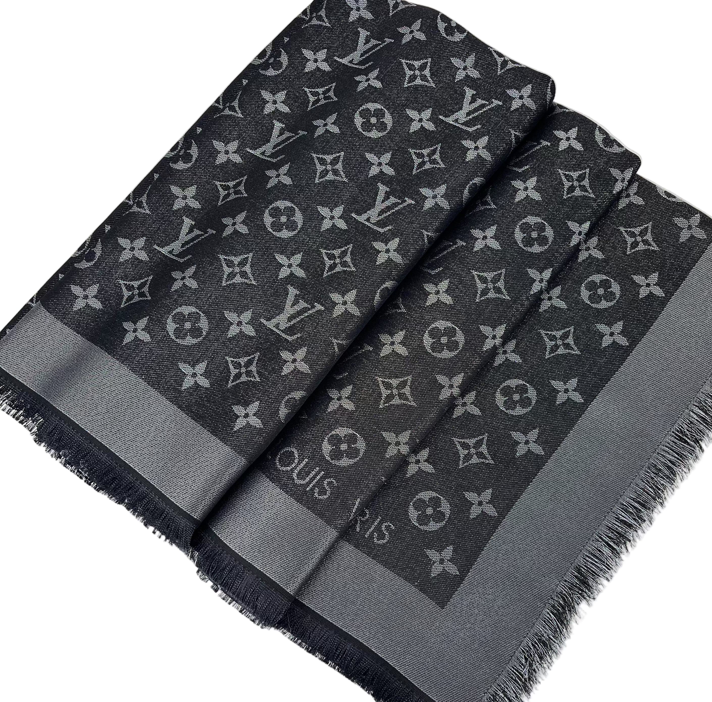 Louis Vuitton monogram shine shawl black/silver – Lady Clara's