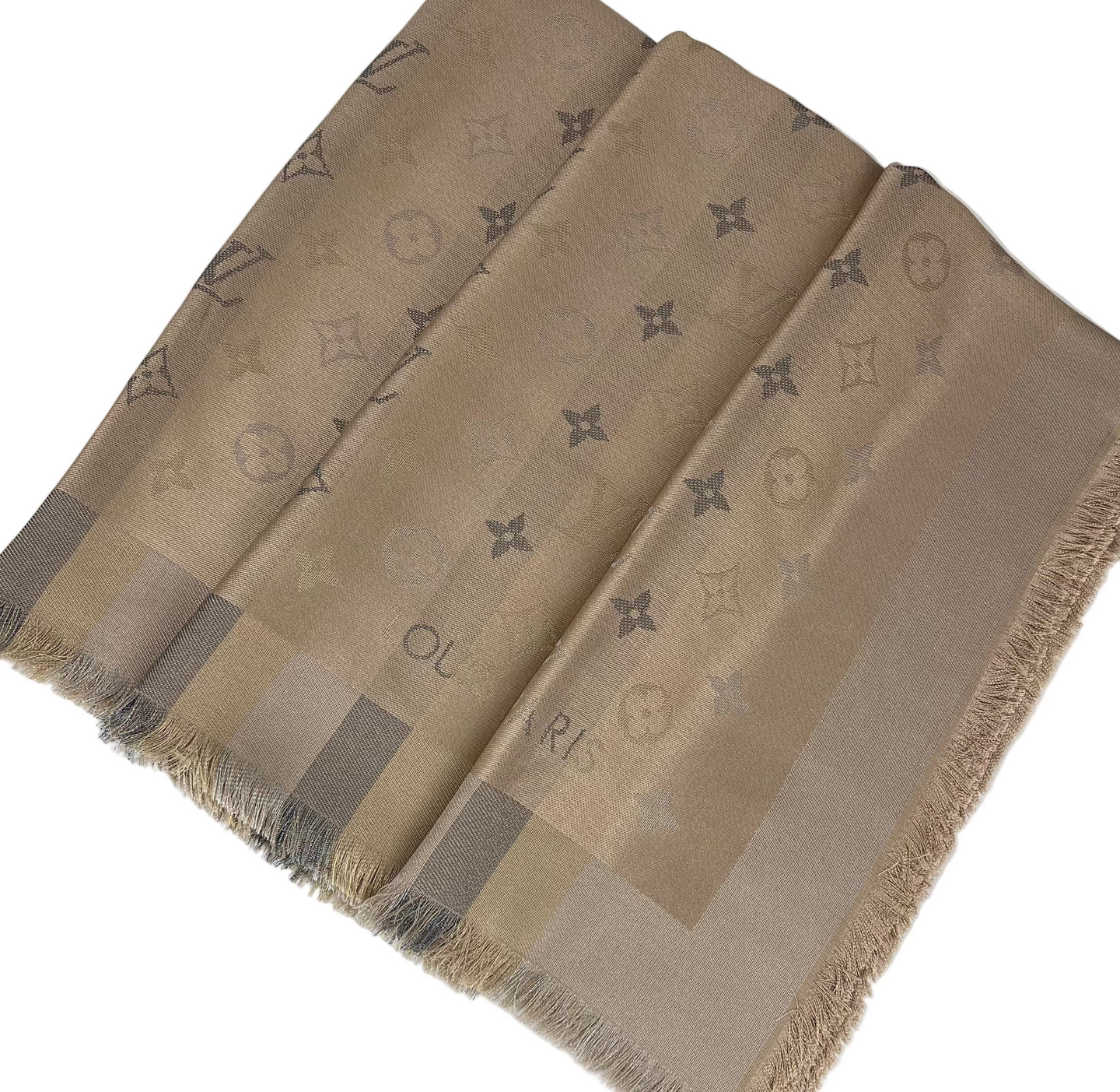 Louis Vuitton so shine monogram shawl
