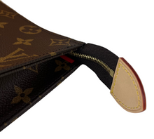 Load image into Gallery viewer, Louis Vuitton toiletry 19 rouge