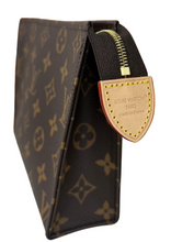 Load image into Gallery viewer, Louis Vuitton toiletry 19 rouge