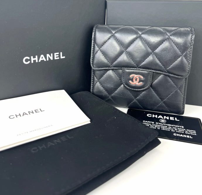 CHANEL small classic flap wallet