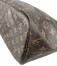 Load image into Gallery viewer, Louis Vuitton neverfull MM in monogram