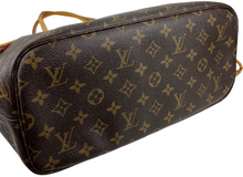 Load image into Gallery viewer, Louis Vuitton neverfull MM in monogram