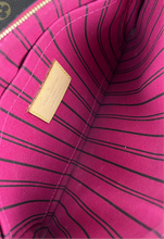 Load image into Gallery viewer, Louis Vuitton neverfull MM in monogram