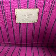 Load image into Gallery viewer, Louis Vuitton neverfull MM in monogram