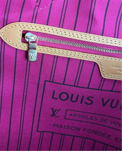 Load image into Gallery viewer, Louis Vuitton neverfull MM in monogram