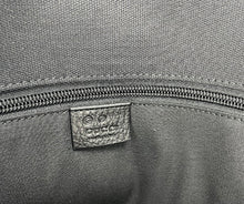 Load image into Gallery viewer, Gucci Crest logo messenger bag