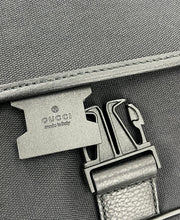 Load image into Gallery viewer, Gucci Crest logo messenger bag