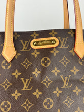 Load image into Gallery viewer, Louis Vuitton Wilshire GM monogram.