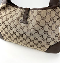 Load image into Gallery viewer, Gucci Vintage Jackie small 1961 shoulder bag