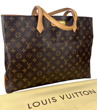 Load image into Gallery viewer, Louis Vuitton Wilshire GM monogram.