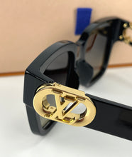 Load image into Gallery viewer, Louis Vuitton link PM square sunglasses