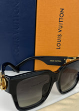 Load image into Gallery viewer, Louis Vuitton link PM square sunglasses
