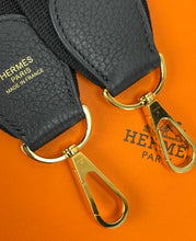 Load image into Gallery viewer, Hermes Evelyne 29 poche III black/gold