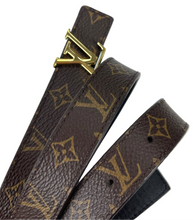 Load image into Gallery viewer, Louis Vuitton iconic 20mm reversible belt size 65