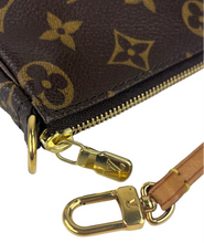 Load image into Gallery viewer, Louis Vuitton pochette in monogram