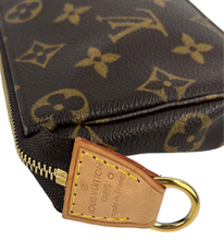Load image into Gallery viewer, Louis Vuitton pochette in monogram