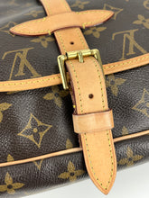 Load image into Gallery viewer, Louis Vuitton Saumur GM 35