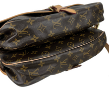 Load image into Gallery viewer, Louis Vuitton Saumur GM 35