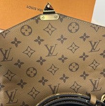 Load image into Gallery viewer, Louis Vuitton pochette metis in monogram reverse canvas