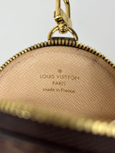 Load image into Gallery viewer, Louis Vuitton round coin purse