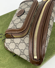 Load image into Gallery viewer, Gucci belt bag with interlocking G