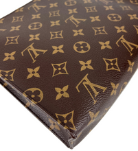 Load image into Gallery viewer, Louis Vuitton toiletry 26