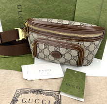 Load image into Gallery viewer, Gucci belt bag with interlocking G