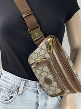 Load image into Gallery viewer, Gucci belt bag with interlocking G