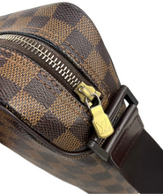 Load image into Gallery viewer, Louis Vutton olav PM crossbody