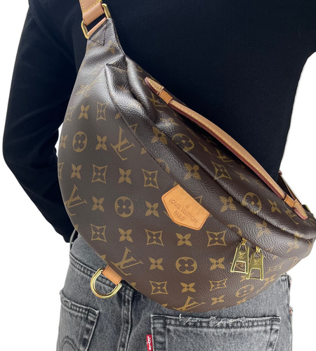 Louis Vuitton bumbag in monogram