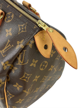 Load image into Gallery viewer, Louis Vuitton speedy 25 in monogram